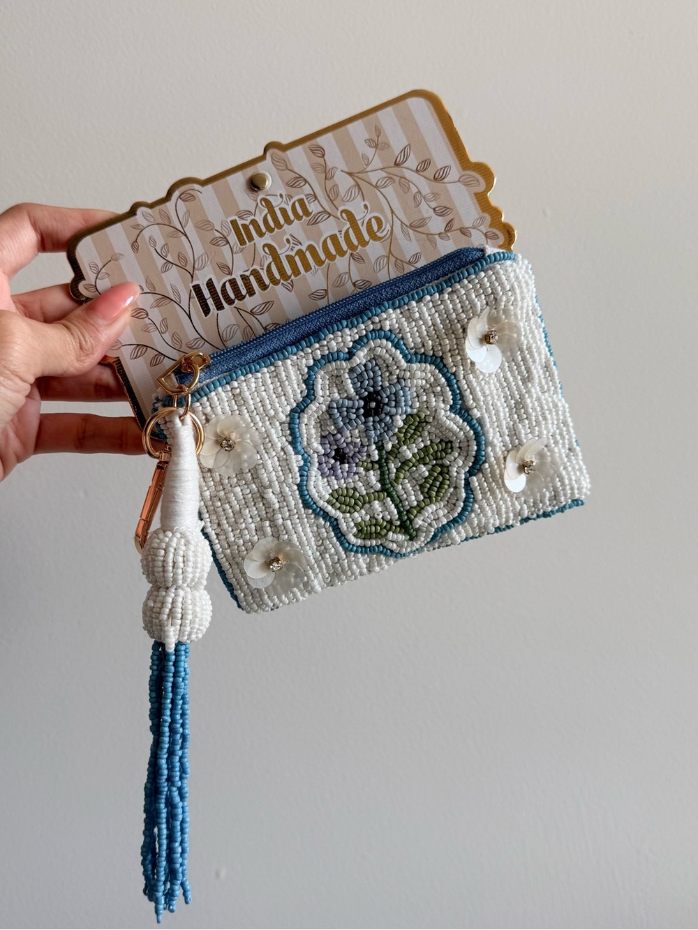 India Handmade Beaded Floral Coin Purse in White and Blue
